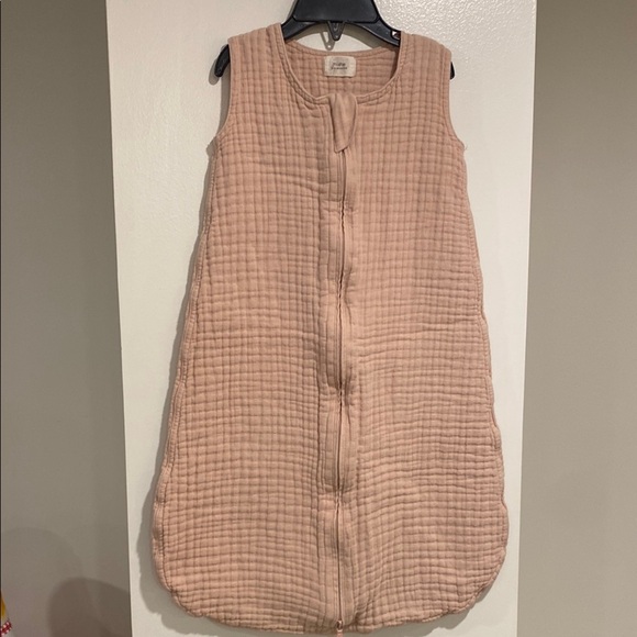 Mushie Infant Pink Quilted Sleeping Bag. Size 0-6 months Excellent condition - Picture 1 of 7